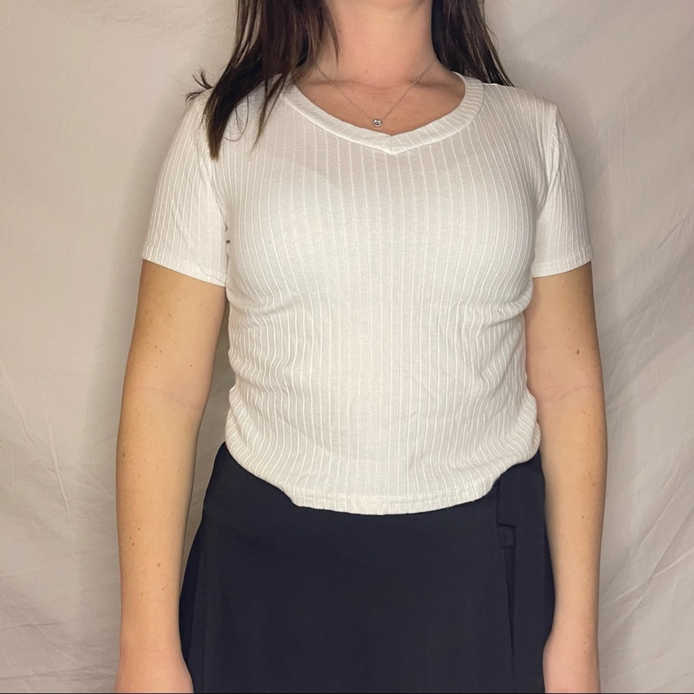 🤍 white ripped crop top 🤍